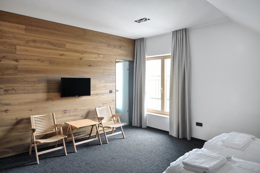 Guest House Hisa Denk Zgornja Kungota ภายนอก รูปภาพ